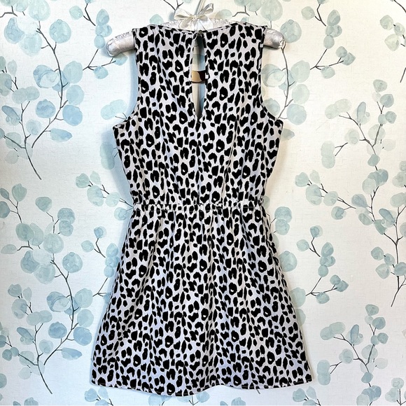 2B Bebe Womens Black & White Animal Print Sleeveless Dress Faux Gold Necklace - Picture 10 of 16